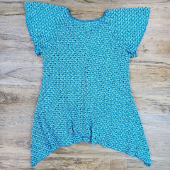 🔹️New Directions Turquoise Knit Peacock Asymmetric Hem Top Large - Picture 2 of 10